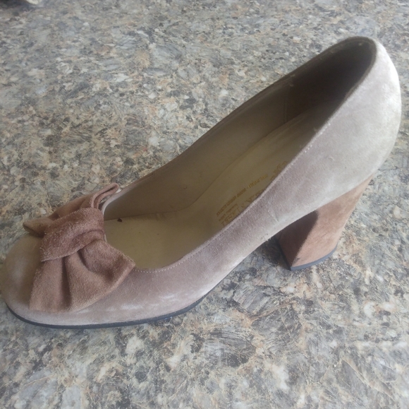 Back Street Round-Toe Bow Suede High Heel Pumps Size 7.5B (71) - Picture 9 of 11